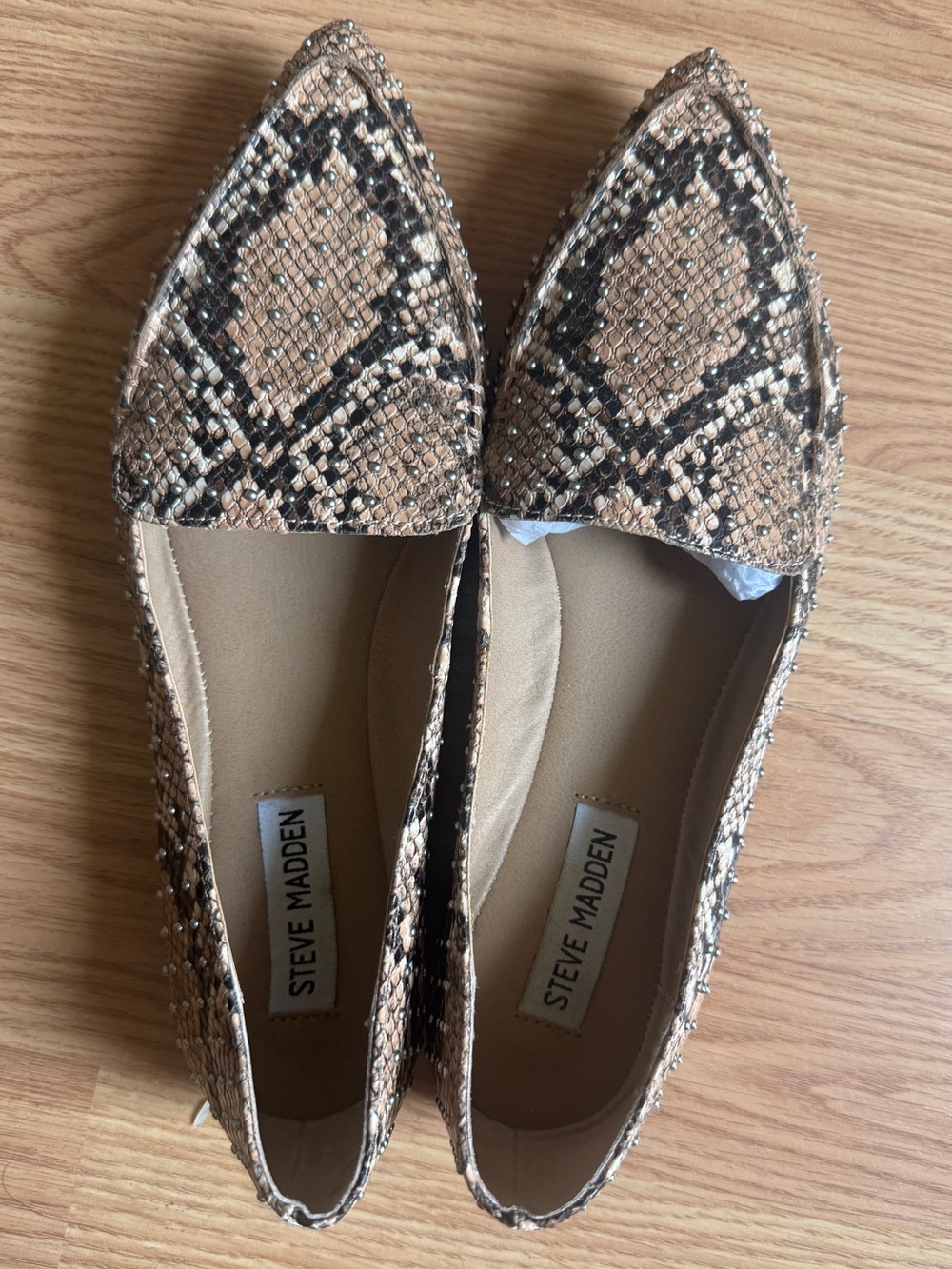 Steve Madden Women's Snake-Print Pointed Toe Flats in Beige/Black sz 8